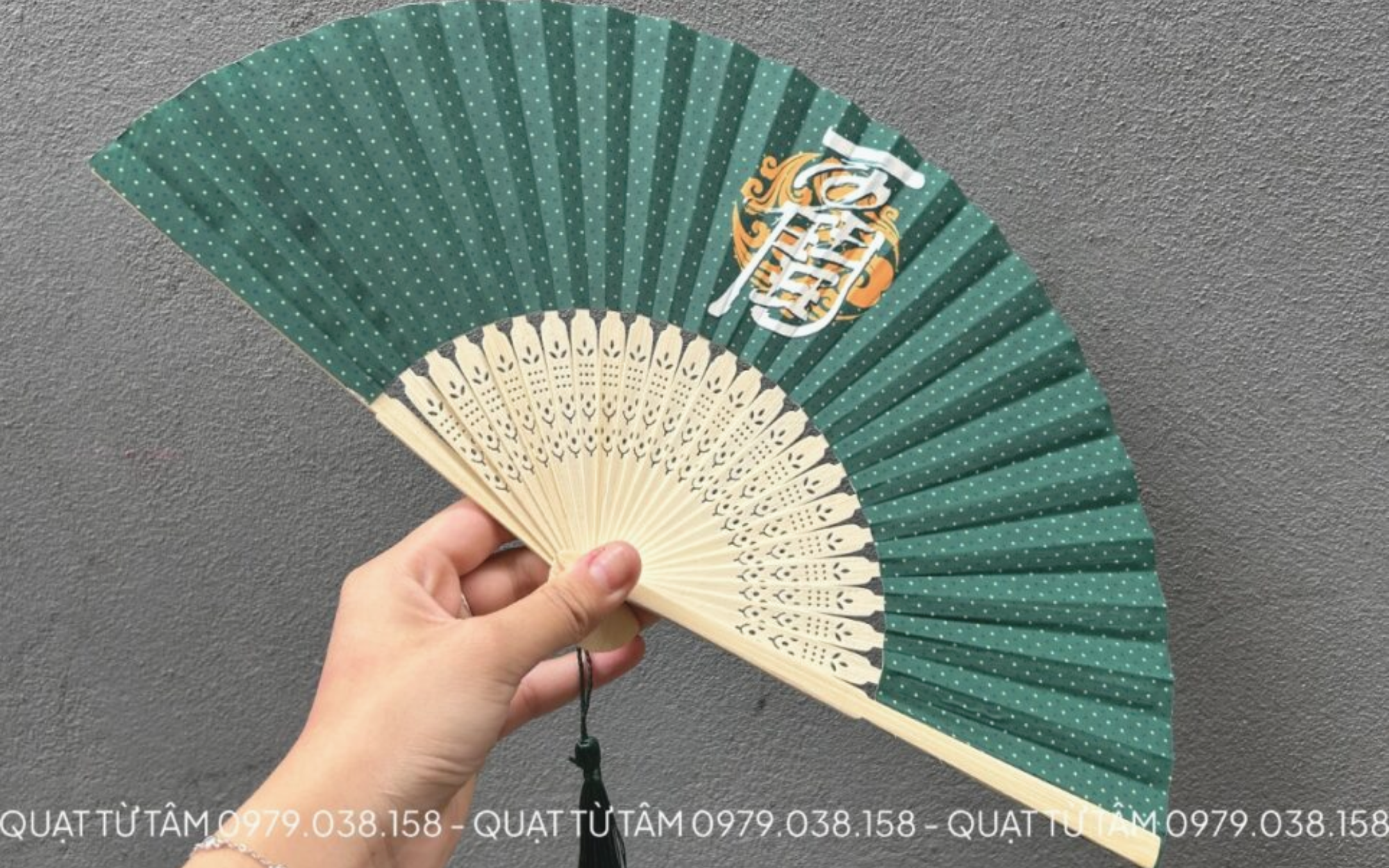 quạt cổ trang