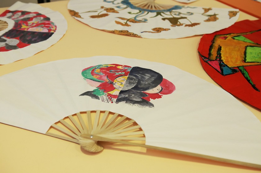 quạt giấy Việt Nam
