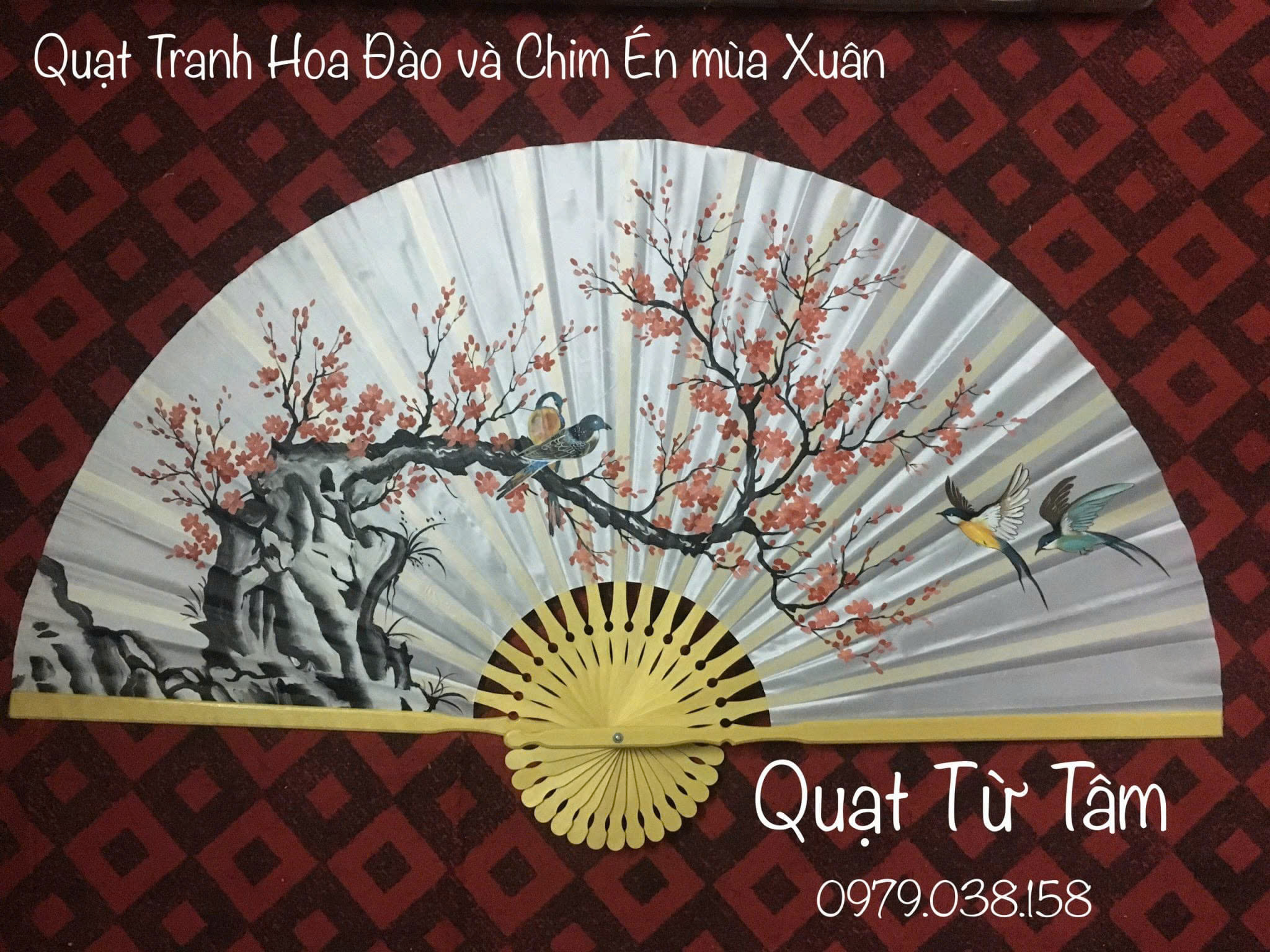 quạt tranh treo tường