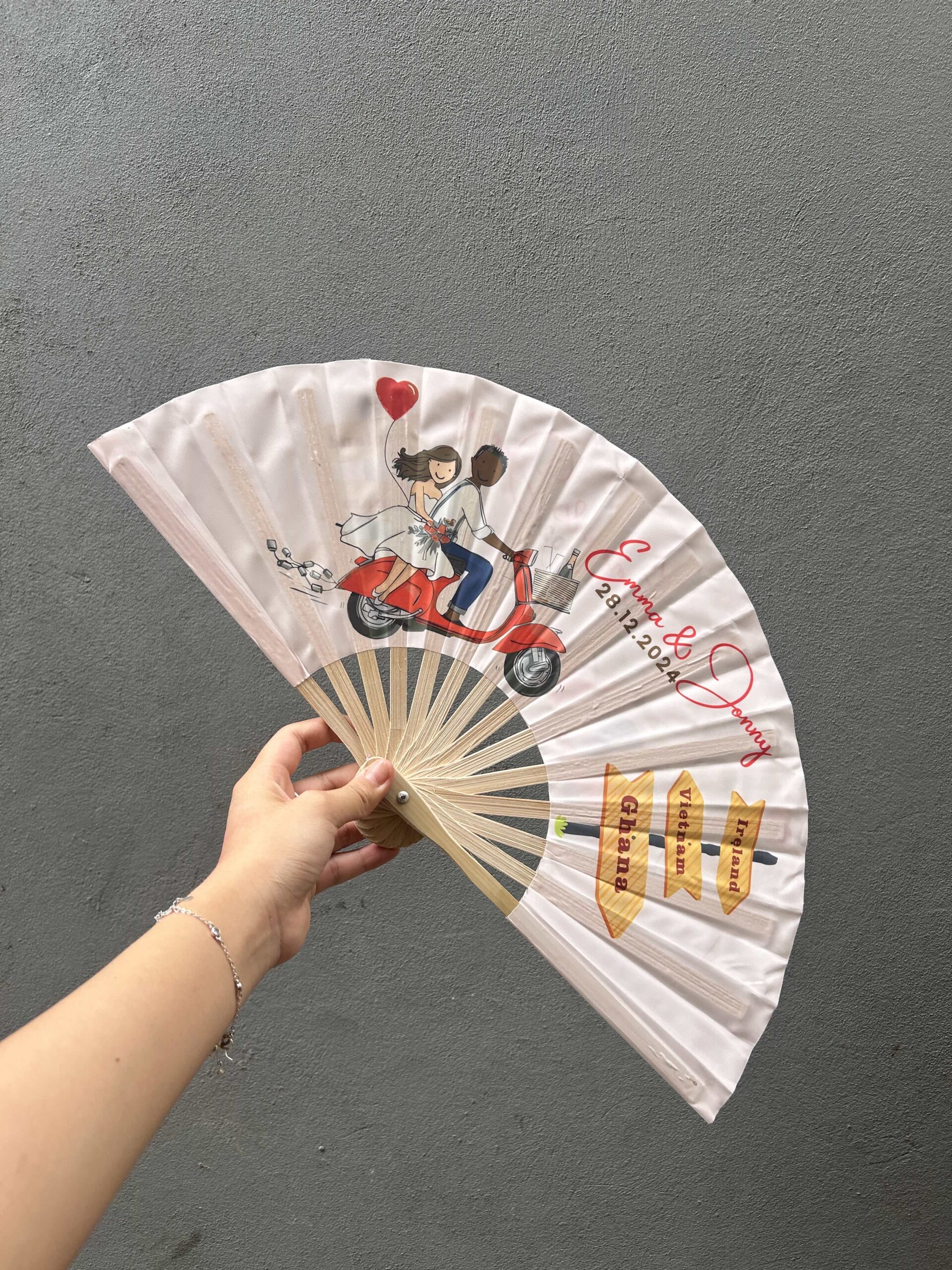Quạt Cưới – Lời Chúc Duyên Lành Trong Từng Nhịp Quạt - Image 16
