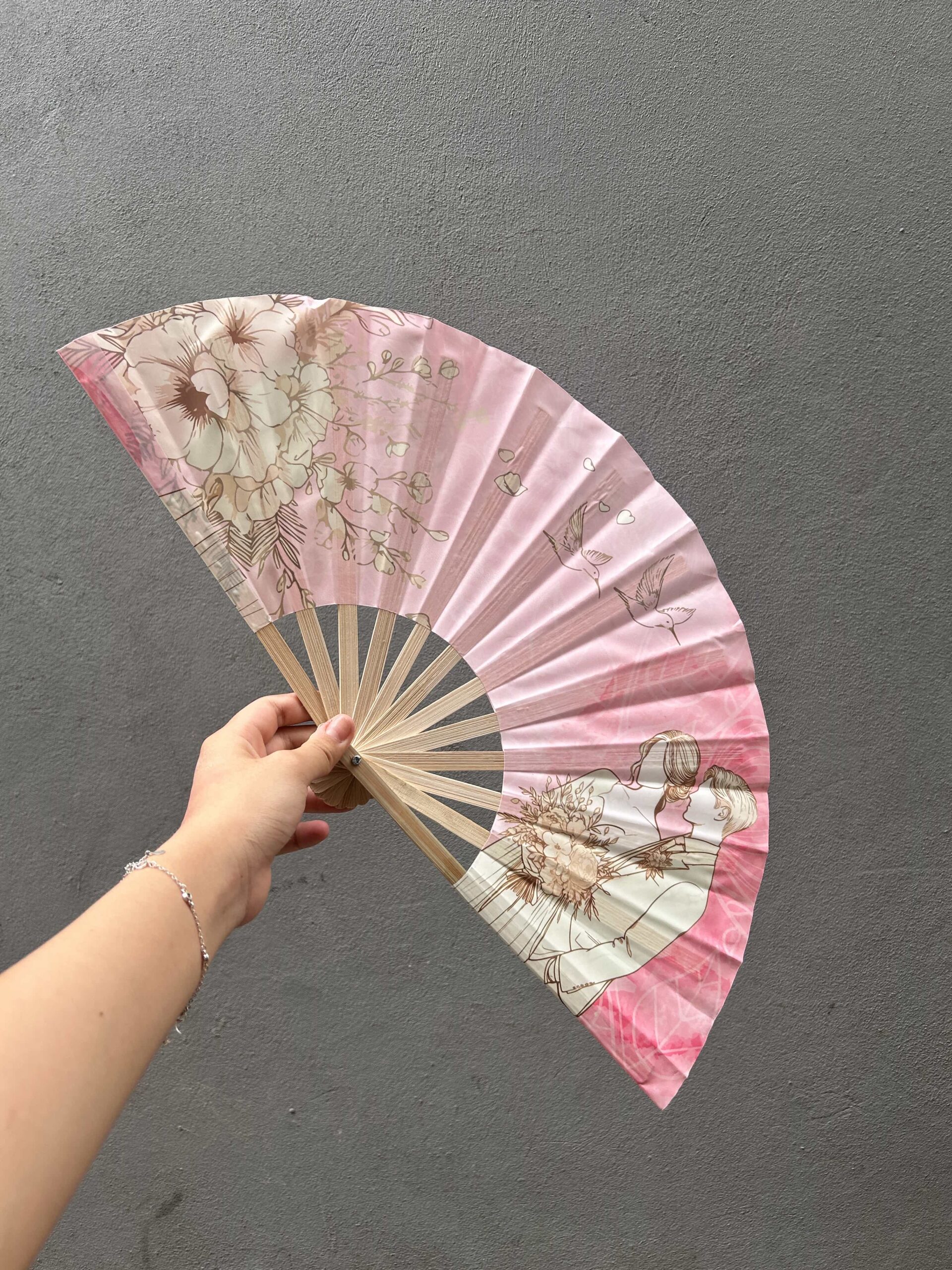 Quạt Cưới – Lời Chúc Duyên Lành Trong Từng Nhịp Quạt - Image 17