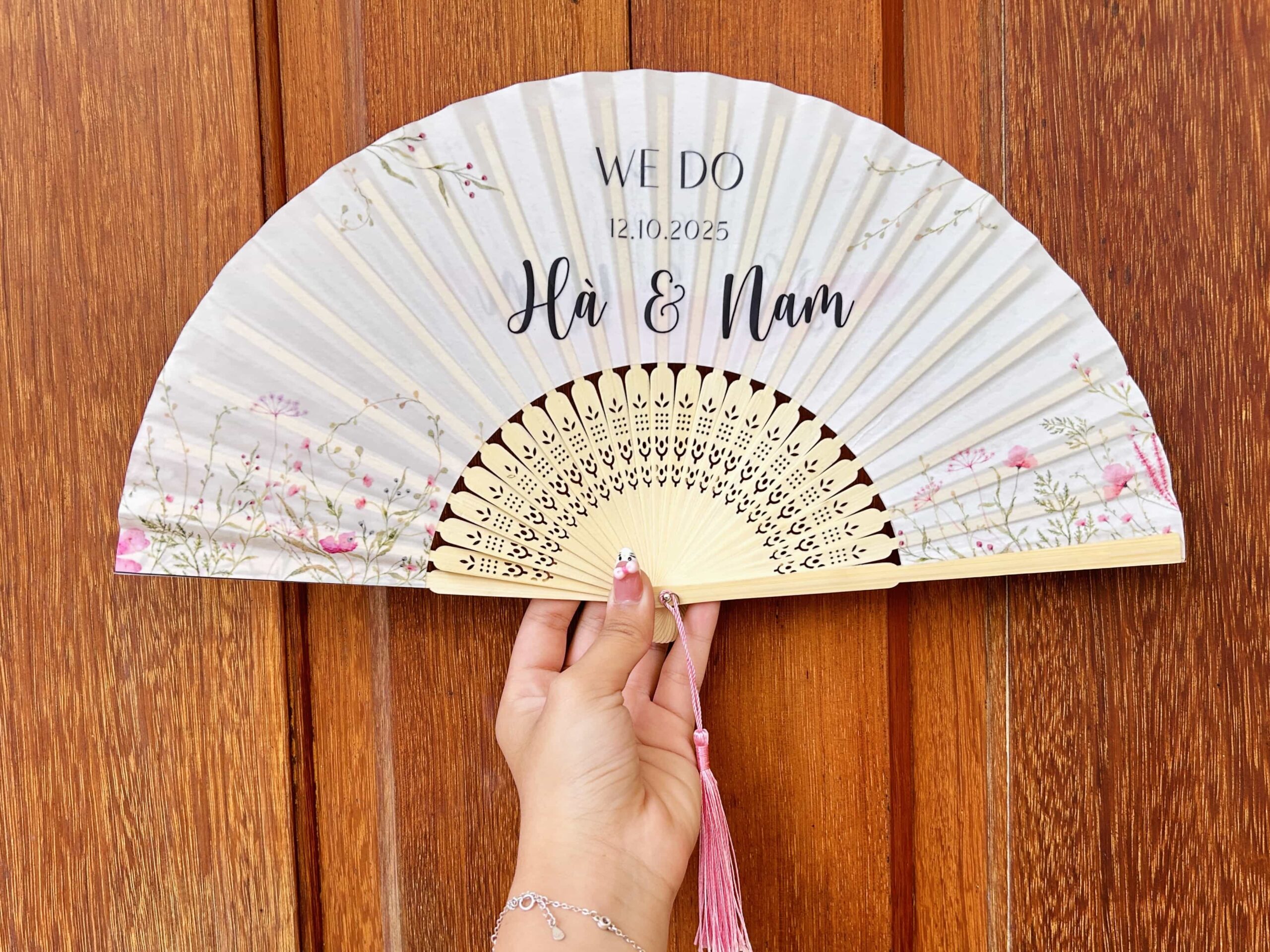 Quạt Cưới – Lời Chúc Duyên Lành Trong Từng Nhịp Quạt - Image 6