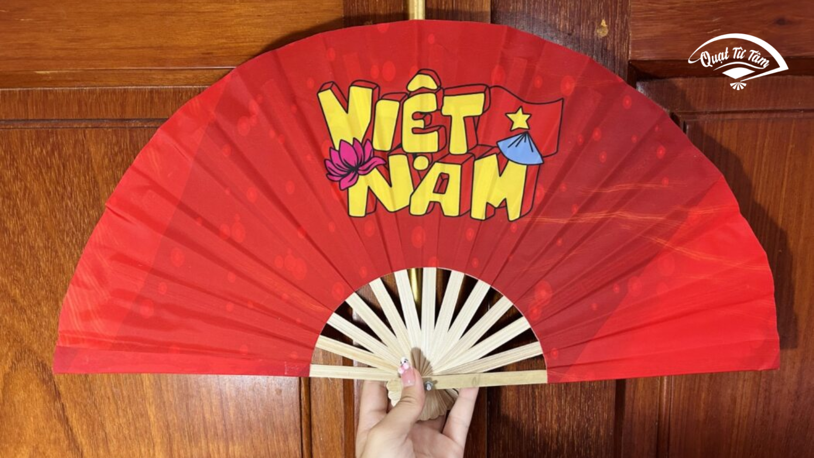 quạt giấy cầm tay handmade