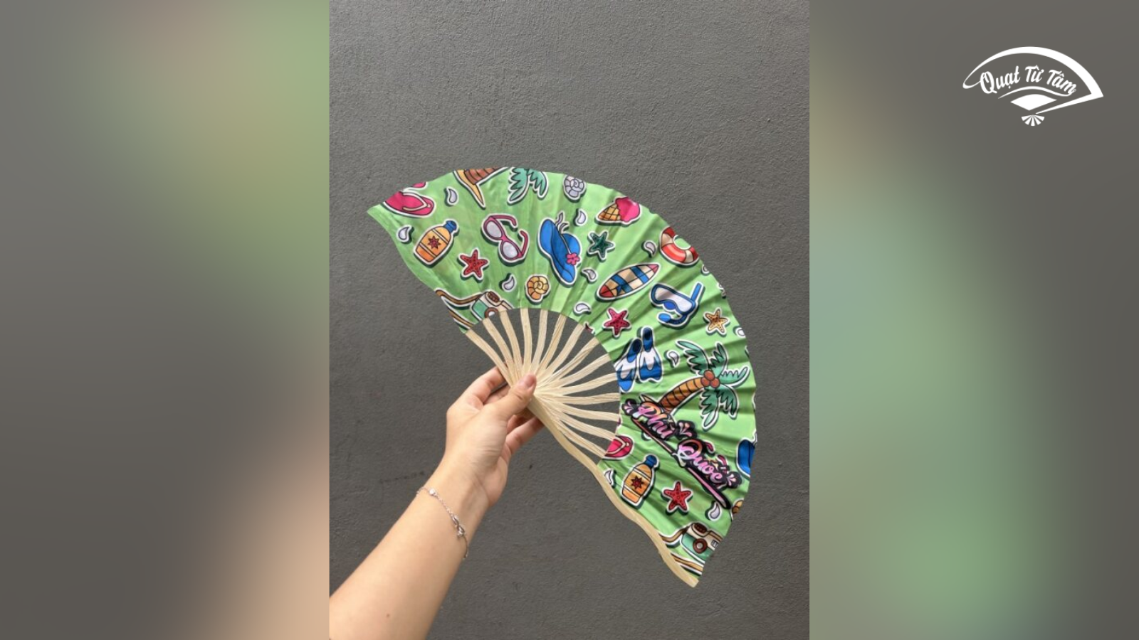 quạt vải cầm tay sự kiện