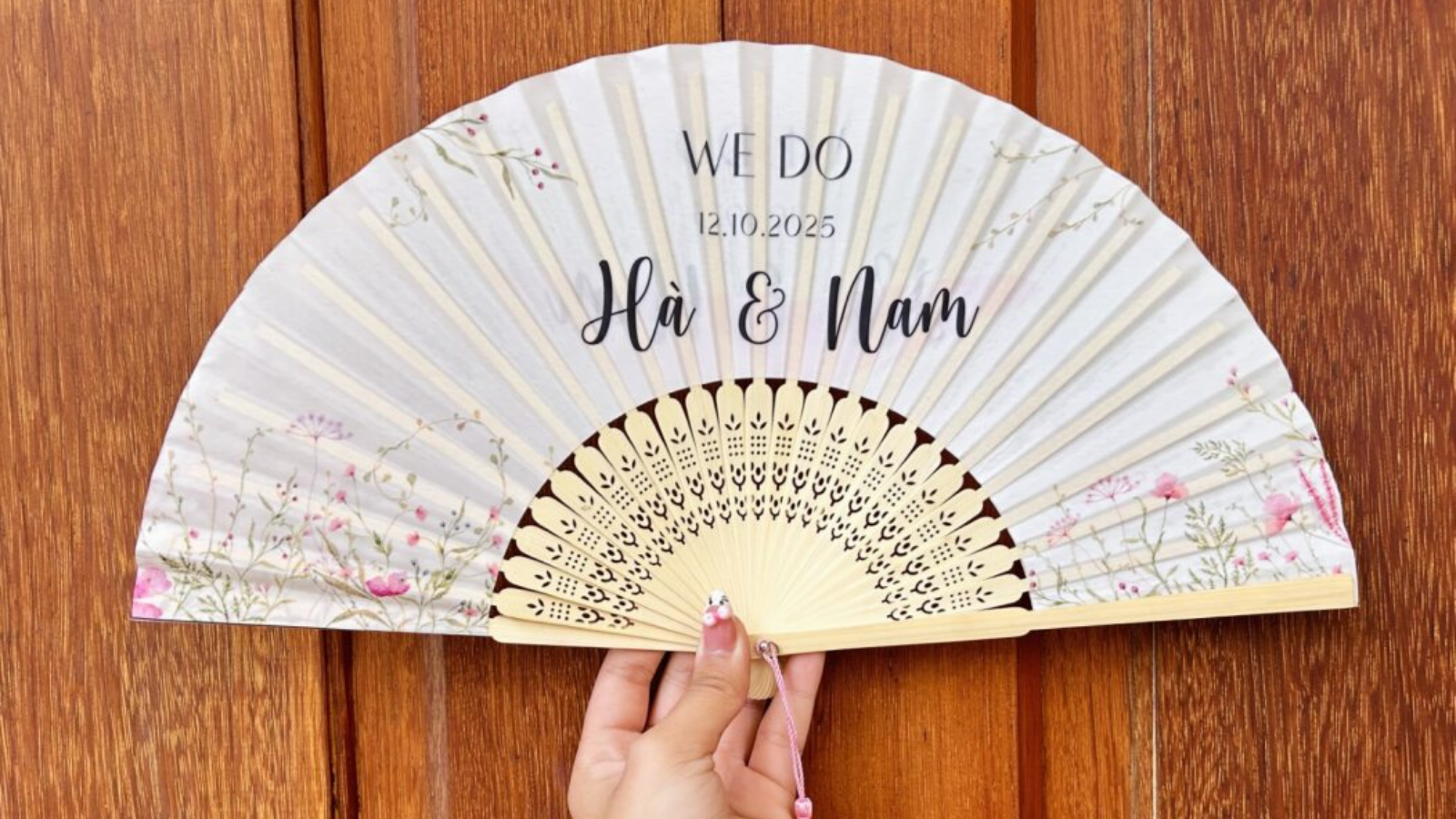 Quạt cưới